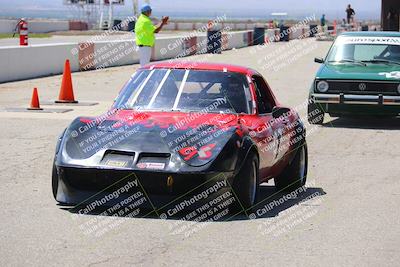 media/Apr-30-2022-CalClub SCCA (Sat) [[98b58ad398]]/Around the Pits/